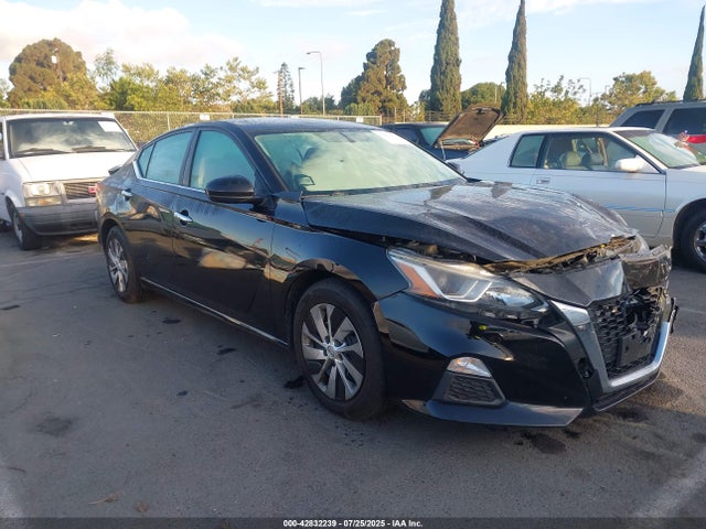 Nissan 2019 2019 1N4BL4BV8KC145648 Image 13