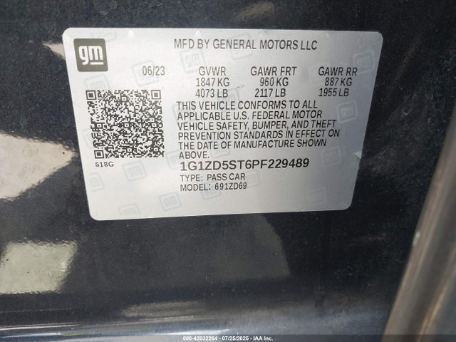 Chevrolet lfv 2023 1G1ZD5ST6PF229489 Image 9
