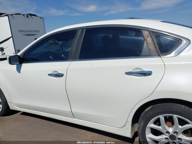 1N4AL3AP3EN377351 Nissan Altima