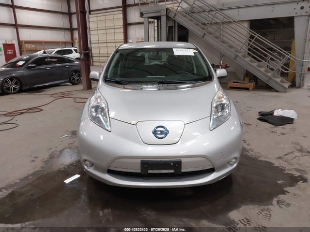 1N4AZ0CP9FC323981 Nissan Leaf