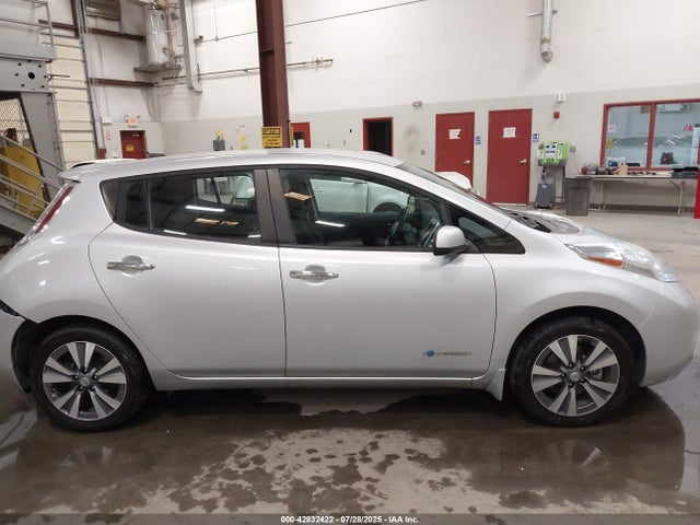 1N4AZ0CP9FC323981 Nissan Leaf