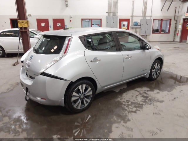 1N4AZ0CP9FC323981 Nissan Leaf