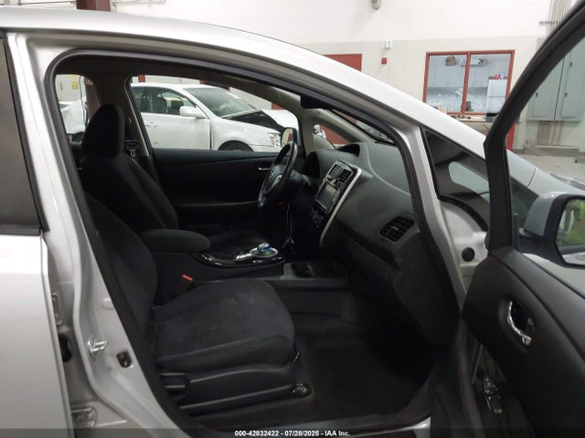 1N4AZ0CP9FC323981 Nissan Leaf