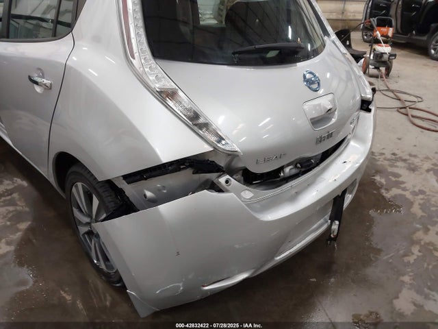 1N4AZ0CP9FC323981 Nissan Leaf