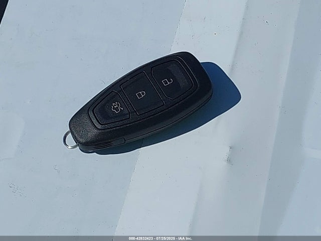 1FADP3L93GL351573 Ford 2016