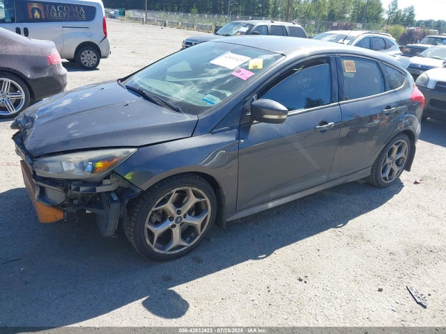 1FADP3L93GL351573 Ford 2016