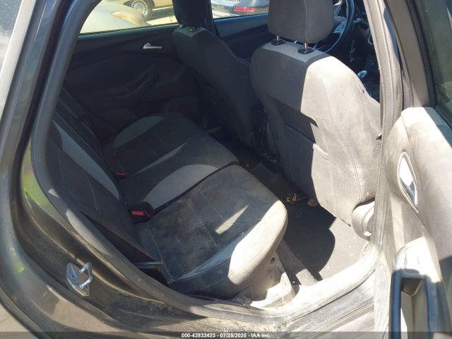 1FADP3L93GL351573 Ford 2016