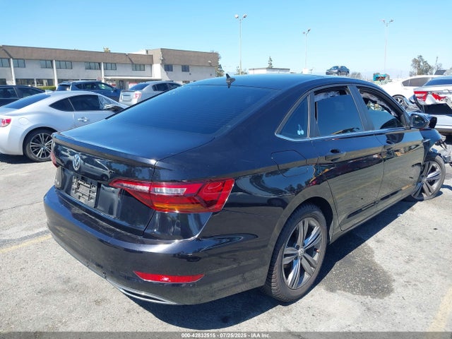 3VWC57BU6KM054438 Volkswagen 1.4 tsi