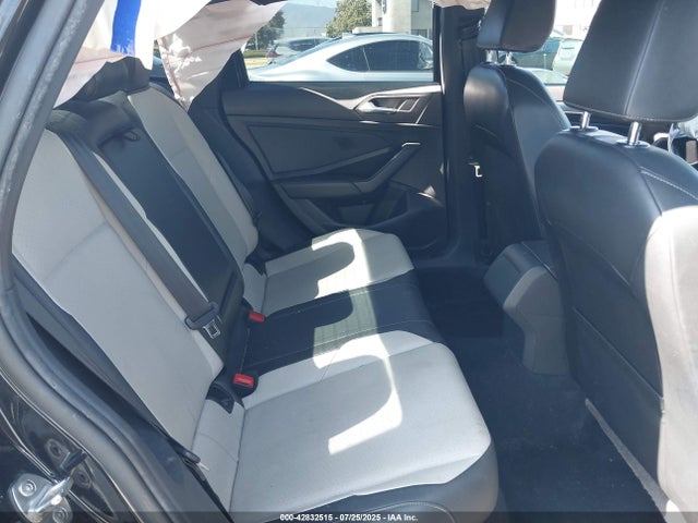 3VWC57BU6KM054438 Volkswagen 1.4 tsi