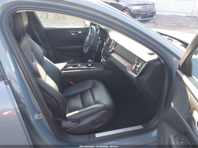 2022 VOLVO S60 7JRL12TZXNG174562 Photo 4