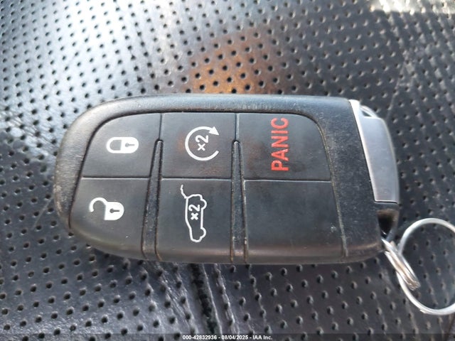 1C4SDHCT8EC332078 Dodge 2014