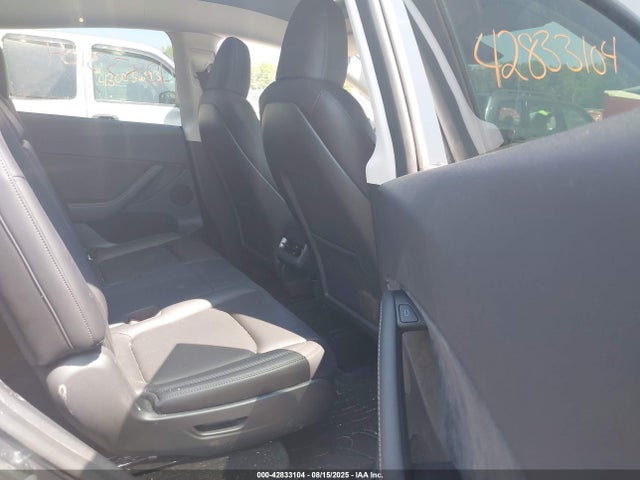 2023 TESLA MODEL Y 7SAYGAEE1PF924955 Photo 7