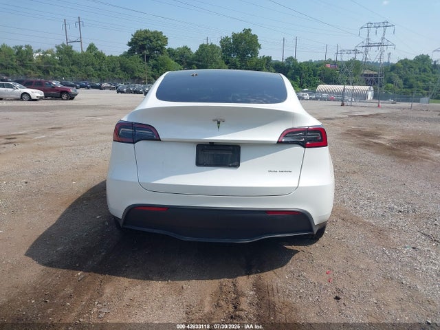 7SAYGDEE0SF261615 Tesla Model Y