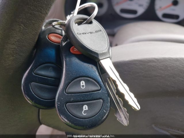 2003 CHRYSLER TOWN & COUNTRY 2C4GP44333R323619 Photo 10