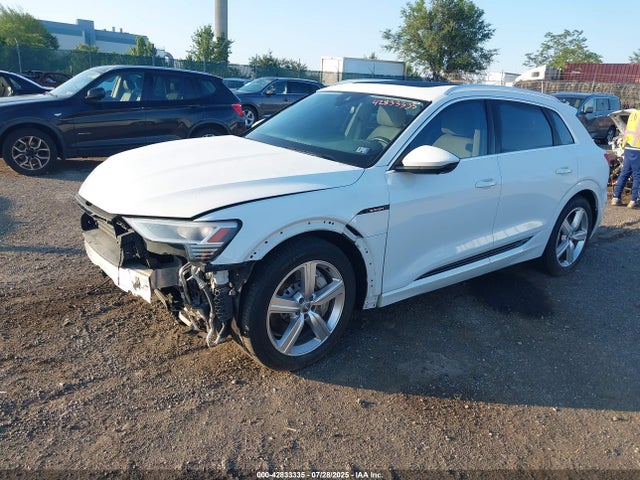 WA1LAAGE4KB023512 Audi E-Tron