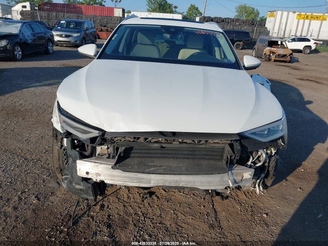 WA1LAAGE4KB023512 Audi E-Tron