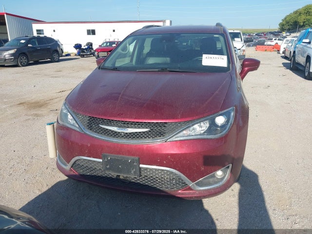 Chrysler Pacifica 2018 2C4RC1EG3JR218032 Image 12