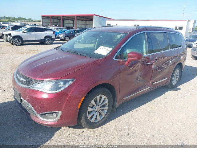 Chrysler Pacifica 2018 2C4RC1EG3JR218032 Image 2
