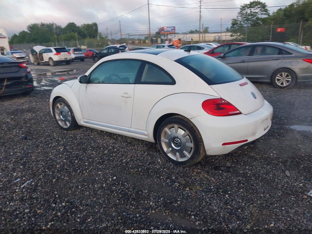 3VWJ17ATXFM637077 Volkswagen 2015