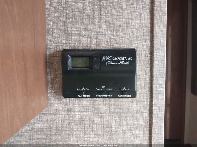 4YDF32421E1532722 Keystone keystone