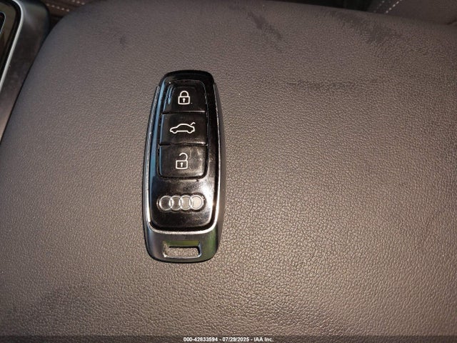 2019 AUDI Q8 WA1AVAF13KD017408 Photo 10