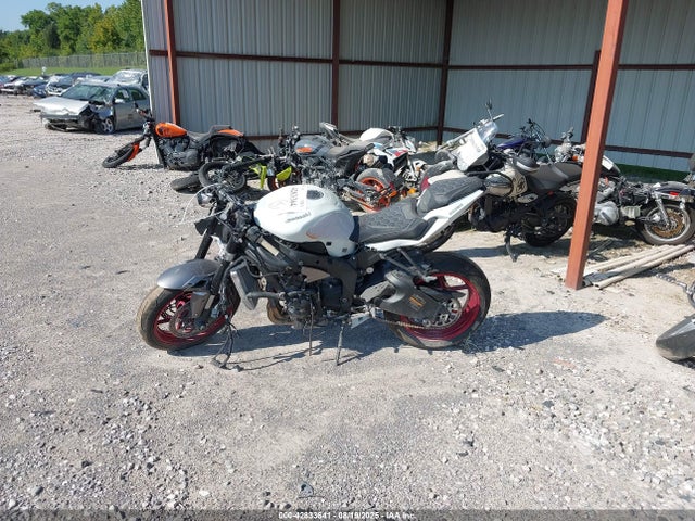 JKBZXJJ16SA017663 Kawasaki 2025