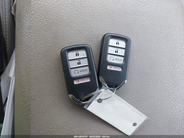 Honda j35y6 2025 5FPYK3F66SB025278 Image 11