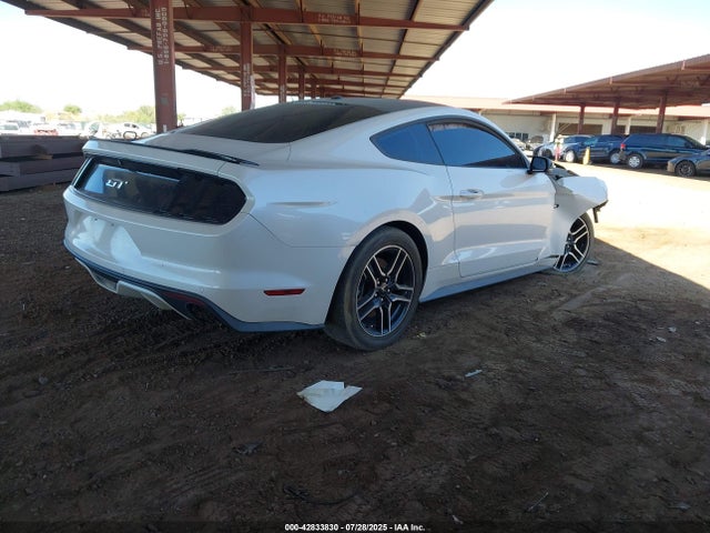 Ford 5.0l 4v premium fuel 2017 1FA6P8CF4H5331043 Image 4