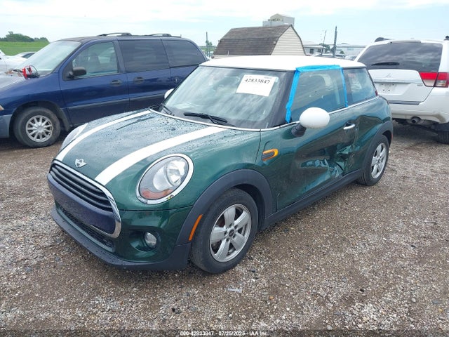 2017 MINI HARDTOP WMWXP5C35H2G61083 Photo 1