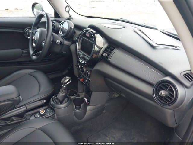 2017 MINI HARDTOP WMWXP5C35H2G61083 Photo 4