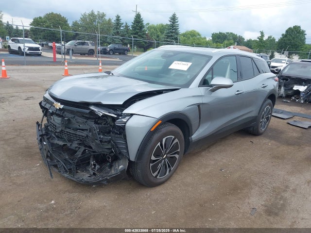 Chevrolet x0c+ec5 2024 3GNKDBRJ1RS179635 Image 2