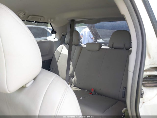 Toyota 2gr-fks 2017 5TDYZ3DC9HS864617 Image 17