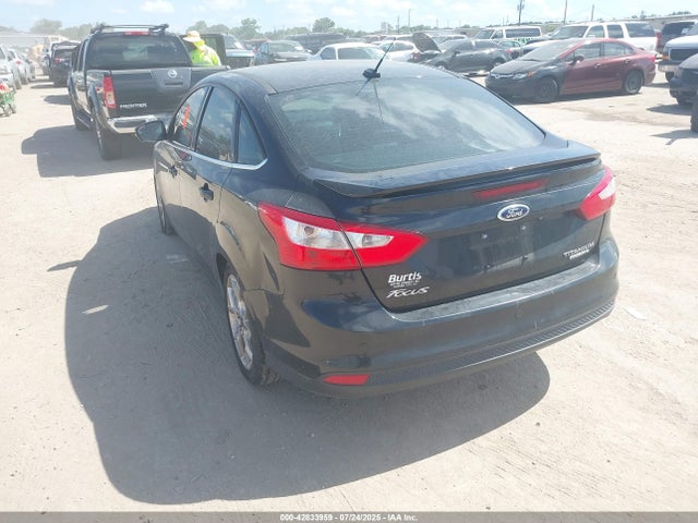 Ford Focus 2014 1FADP3J22EL460884 Image 3