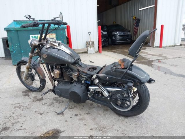 2010 HARLEY-DAVIDSON FXDWG 1HD1GP414AC309240 Photo 2