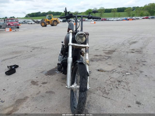 2010 HARLEY-DAVIDSON FXDWG 1HD1GP414AC309240 Photo 4