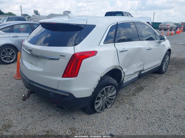 2017 CADILLAC XT5 1GYKNDRS8HZ222308 Photo 3