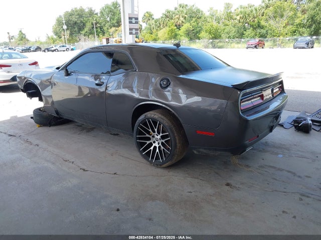 Auction sale of the 2022 Dodge Challenger Sxt, vin: 2C3CDZAG8NH137535, lot number: 42834104