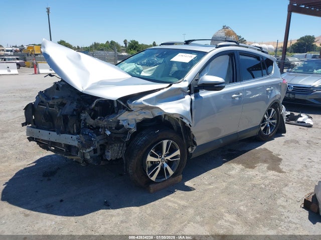 Toyota 2ar-fe 2018 2T3RFREV0JW715145 Image 2