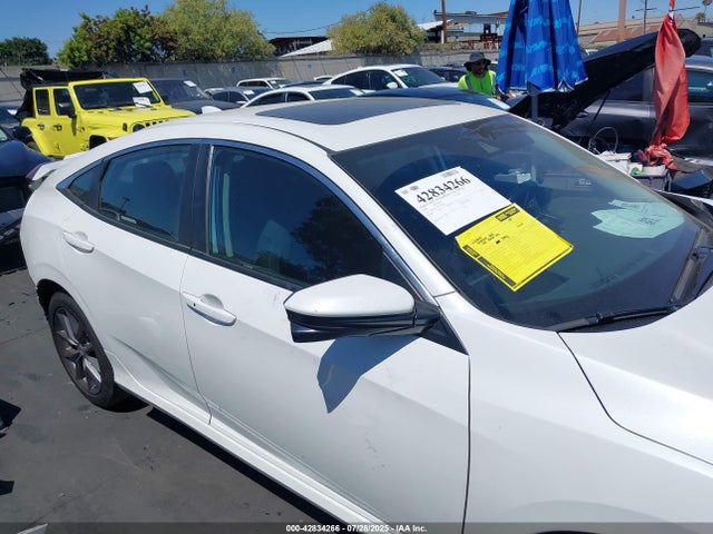 Honda l15b7 2020 19XFC1F37LE216030 Image 14