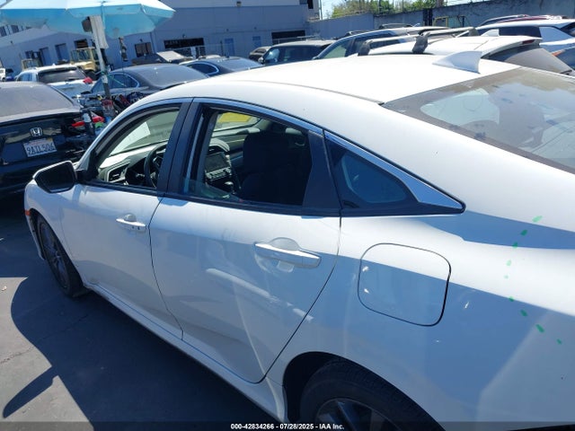 Honda l15b7 2020 19XFC1F37LE216030 Image 15