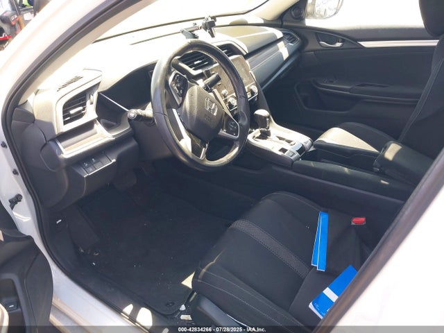 Honda l15b7 2020 19XFC1F37LE216030 Image 18