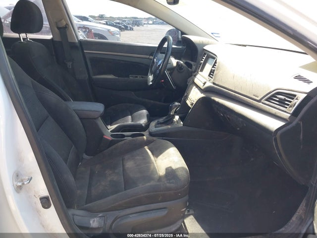 5NPD84LF1HH148867 Hyundai 2017