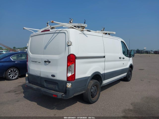 1FTNR1YM1FKB33081 Ford Transit