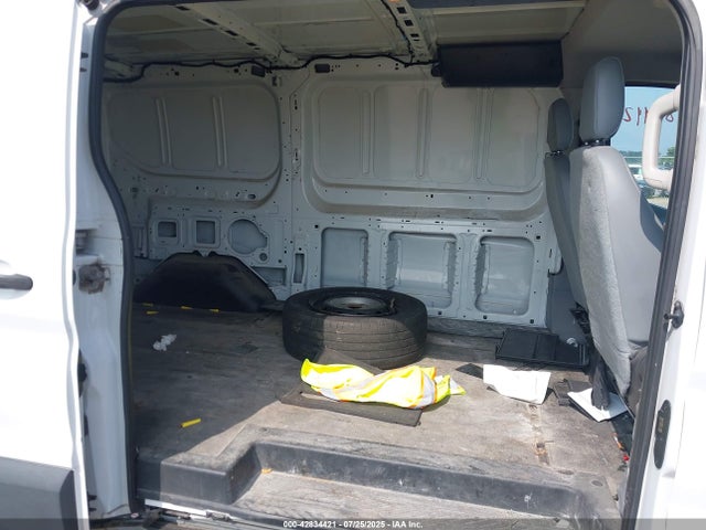 1FTNR1YM1FKB33081 Ford Transit