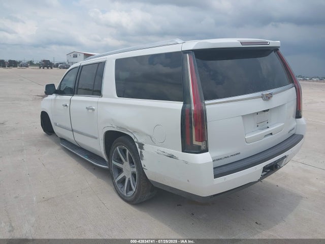 2018 CADILLAC ESCALADE ESV 1GYS3HKJ7JR149775 Photo 2