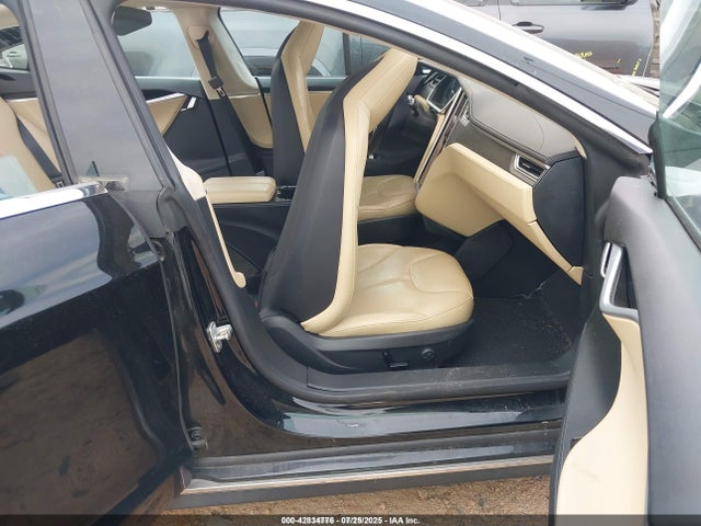 2014 TESLA MODEL S 5YJSA1H10EFP34137 Photo 4