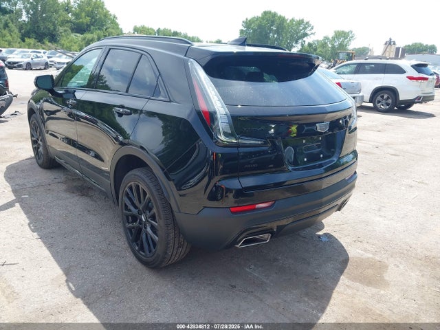 2023 CADILLAC XT4 1GYFZFR45PF170140 Photo 2