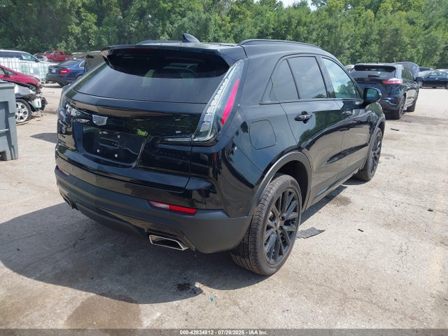 2023 CADILLAC XT4 1GYFZFR45PF170140 Photo 3