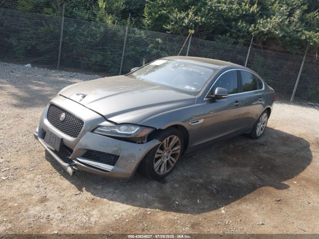 2017 JAGUAR XF SAJBJ4BV1HCY25711 Photo 1