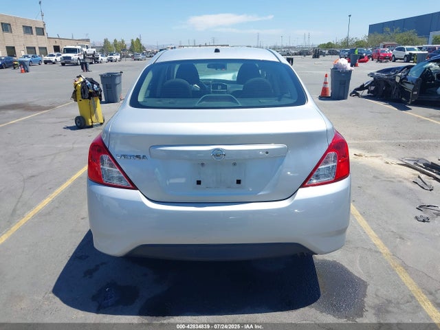 Nissan Versa 1.6 S 2018 3N1CN7AP6JL823610 Image 17